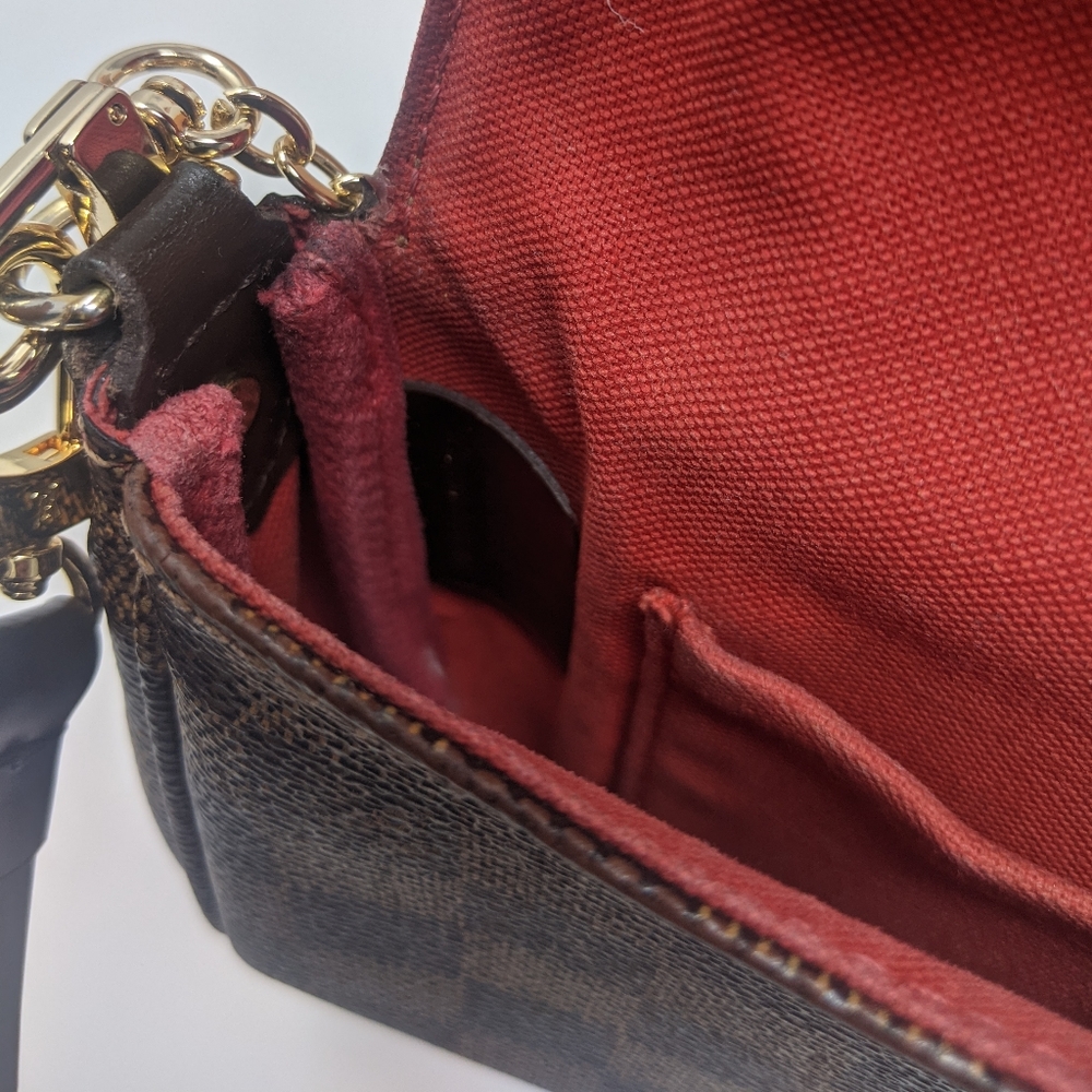 Louis Vuitton Favorite PM Damier Ebene Crossbody - Picture 9 of 16